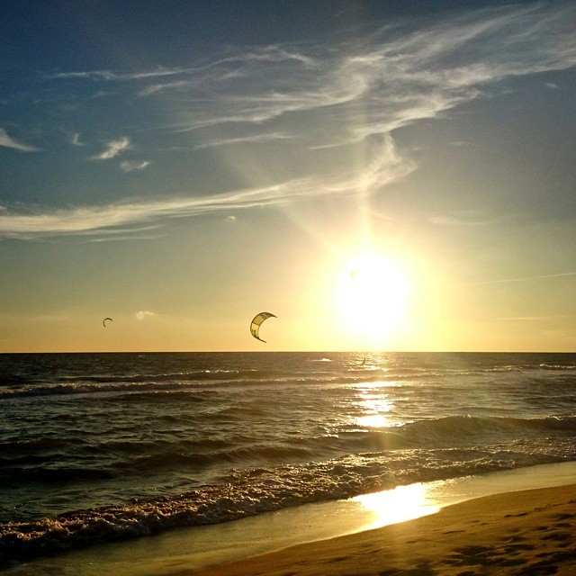 Atardecer con el kite.jpg